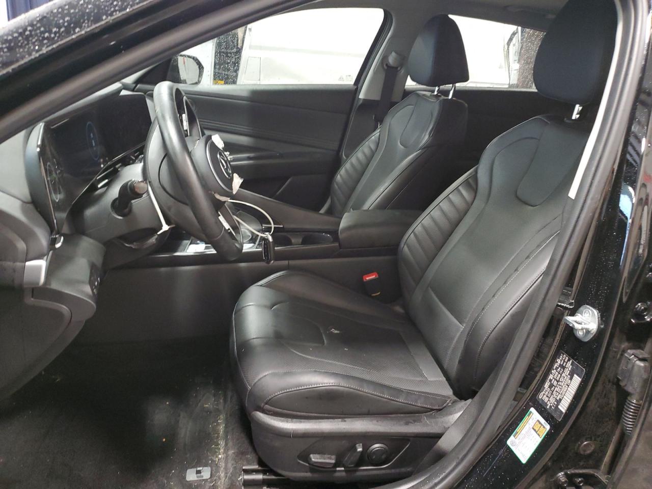 2023 Hyundai Elantra - Image 7