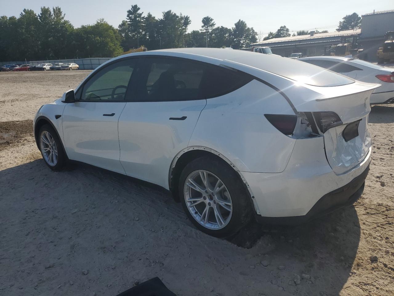 7SAYGDEE1PA145859 2023 TESLA MODEL Y - Image 2