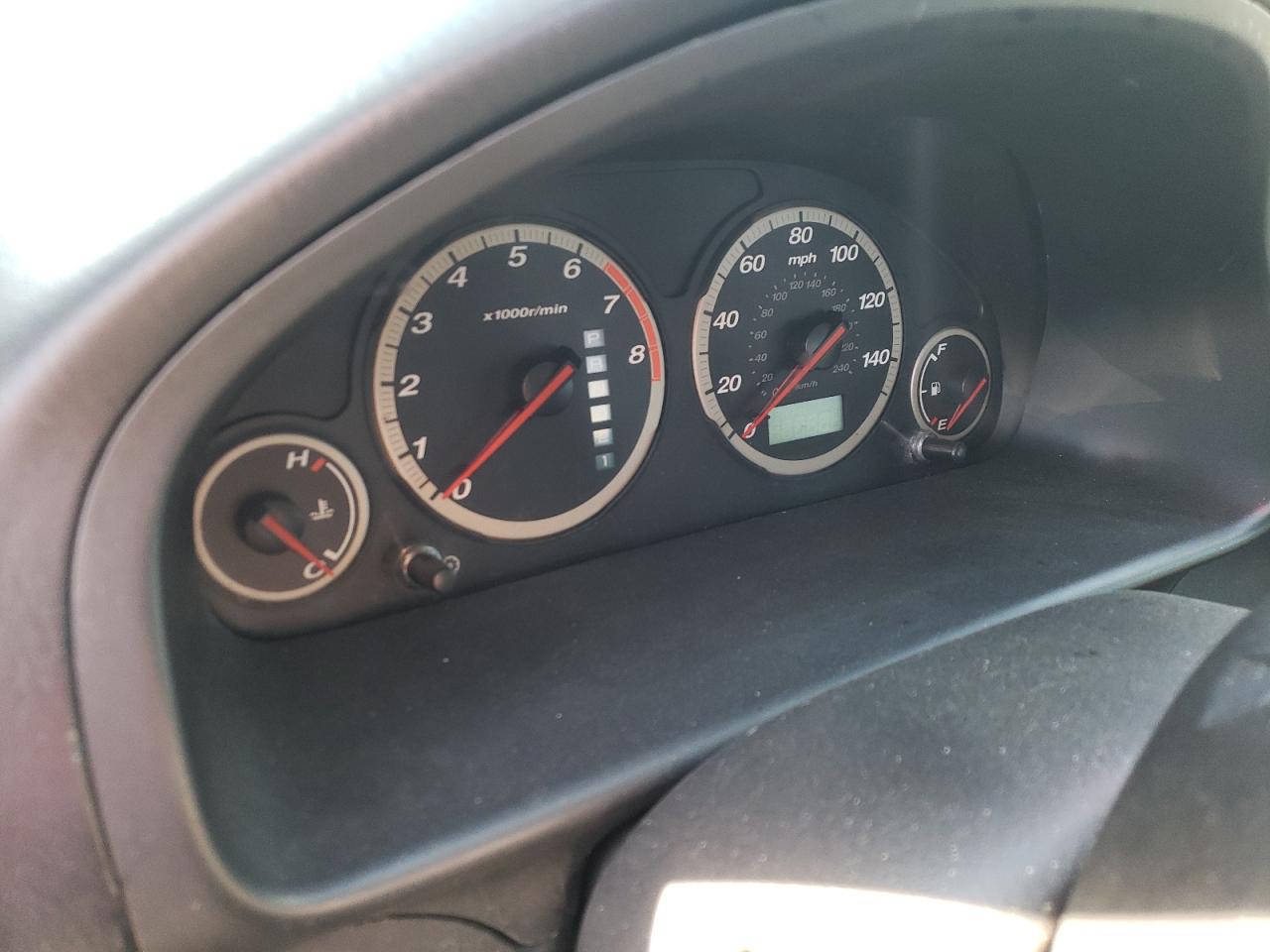 2004 Honda CR-V - Image 9