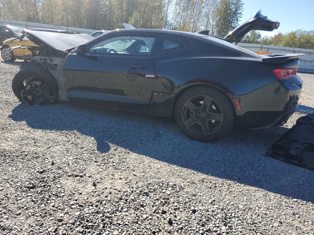 VIN 1G1FD1RS4H0105072 2017 CHEVROLET CAMARO no.2