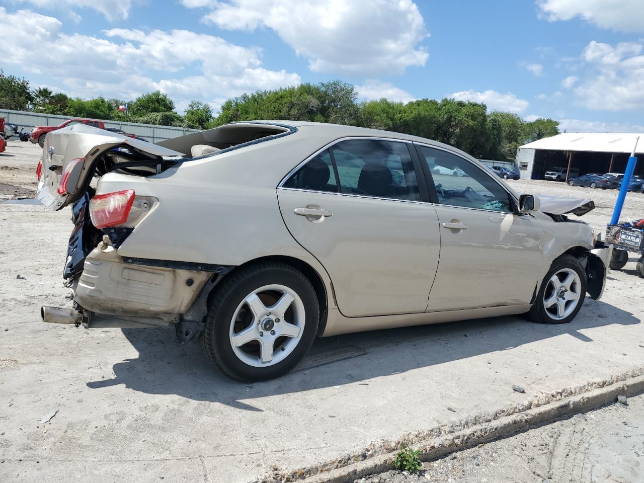 2009 Toyota Camry - Image 3