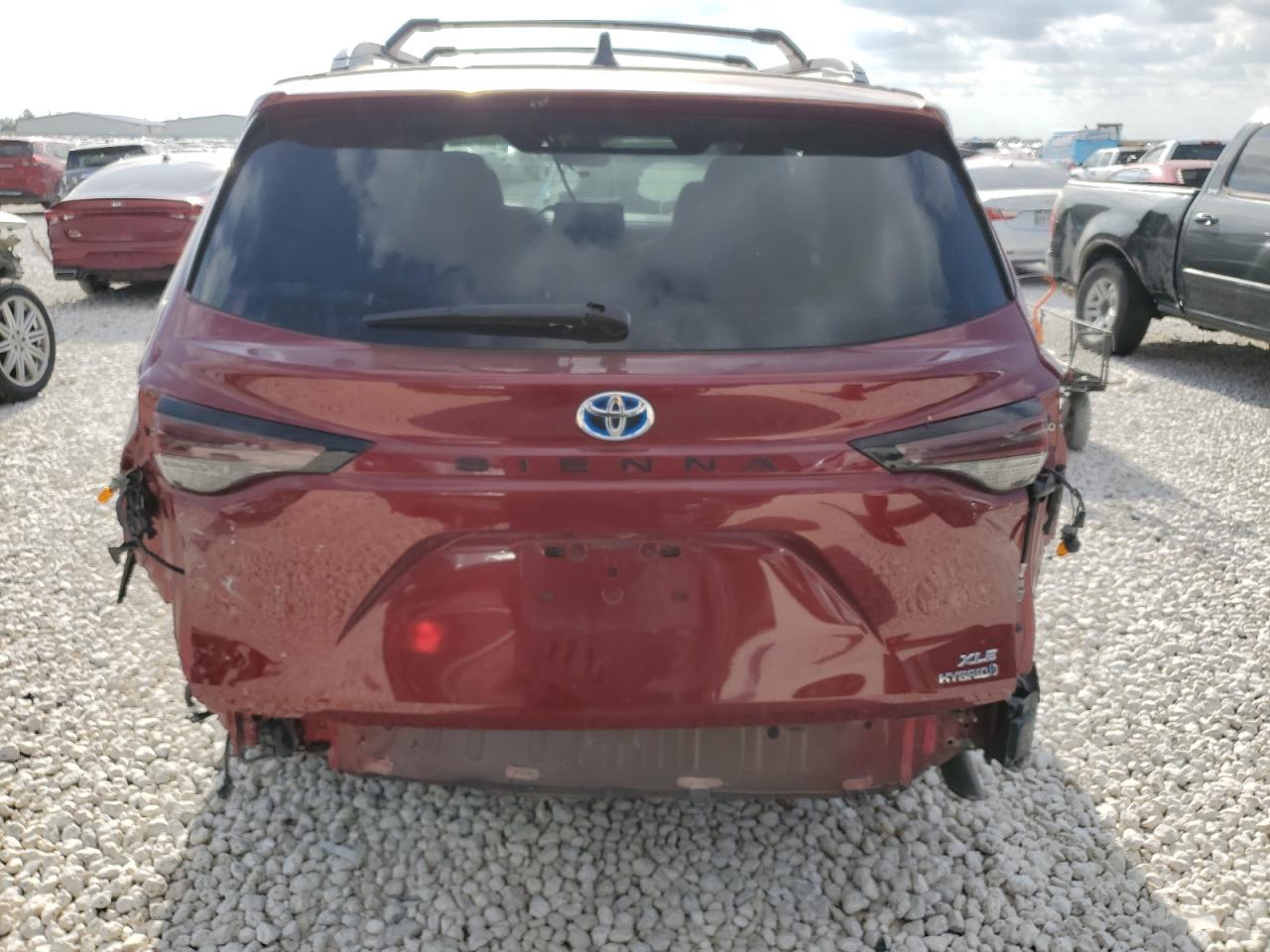 2023 Toyota Sienna Xle VIN: 5TDYRKEC7PS140450 Lot: 71089024