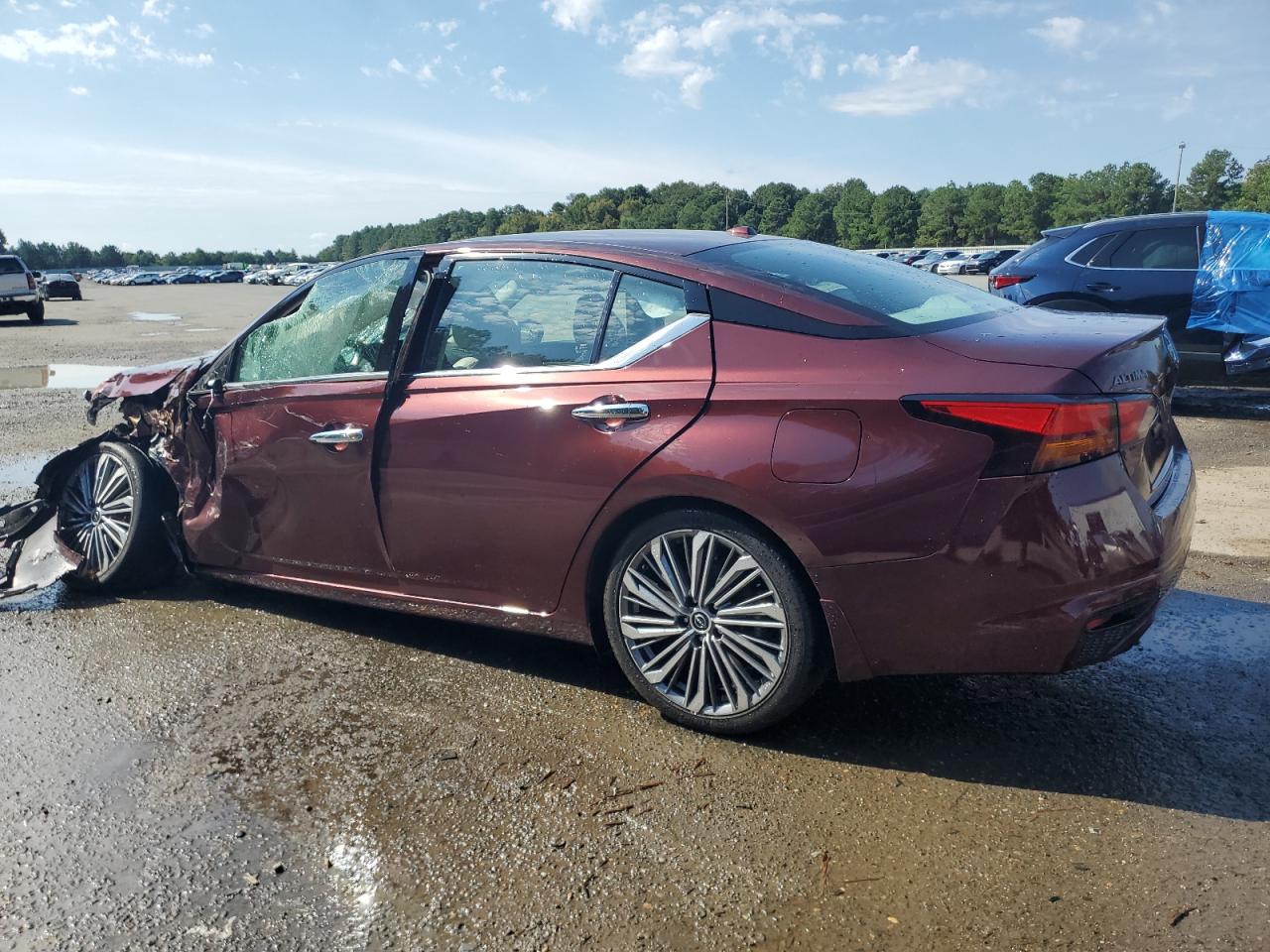 1N4BL4EV9PN404302 2023 NISSAN ALTIMA - Image 2