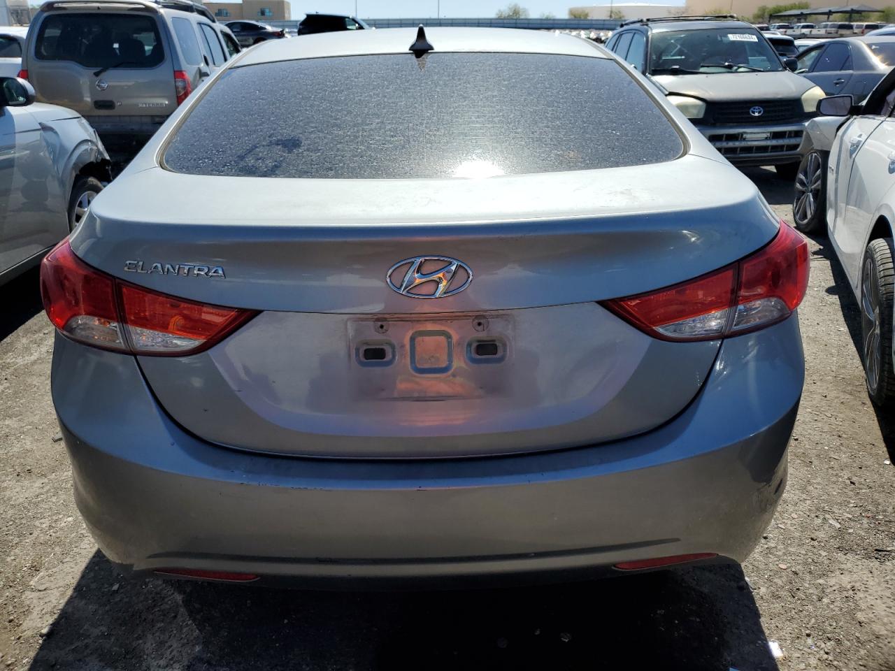 KMHDH4AE3DU934319 2013 Hyundai Elantra Gls