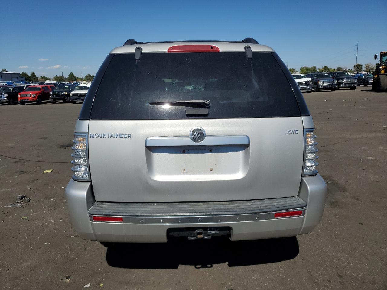 2007 Mercury Mountaineer Luxury VIN: 4M2EU47E27UJ17529 Lot: 73377144