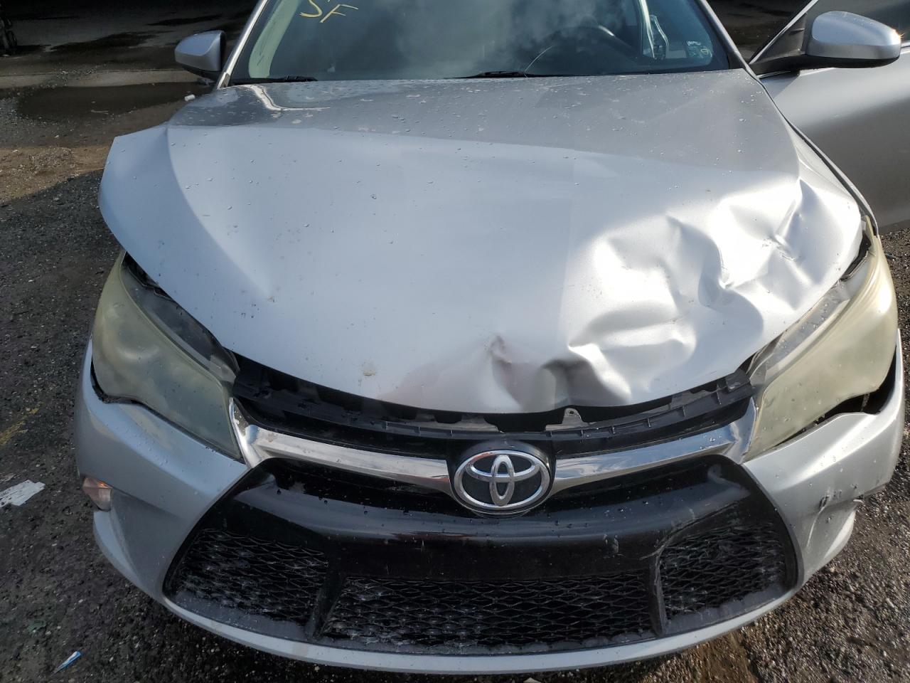 4T1BF1FK0GU154552 2016 Toyota Camry Le