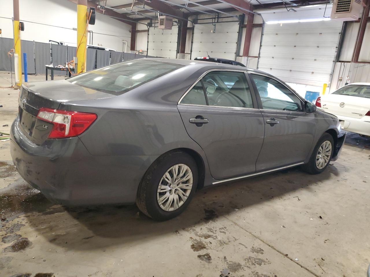 VIN 4T1BF1FK4DU295233 2013 TOYOTA CAMRY no.3