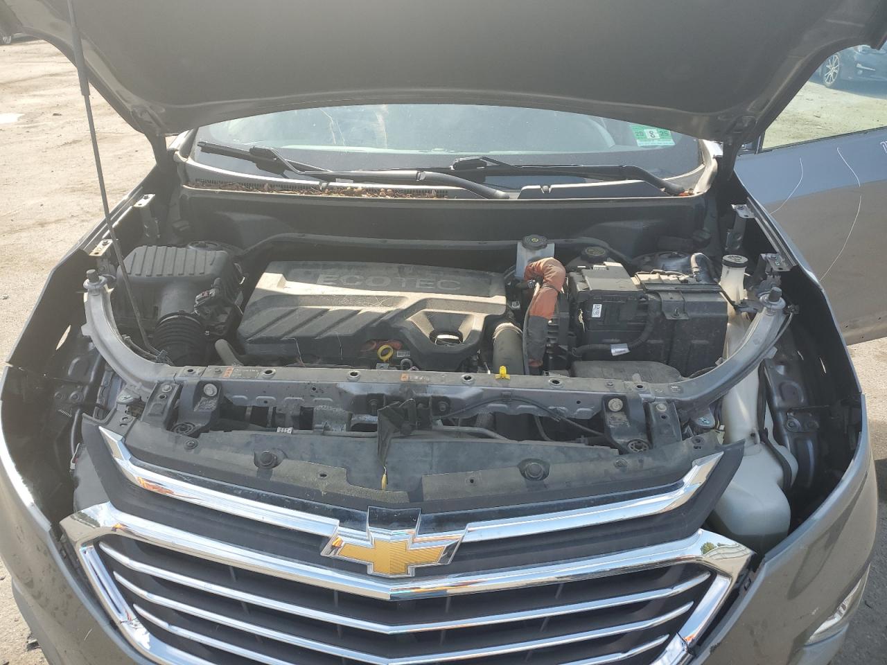 3GNAXXEU9JL302385 2018 Chevrolet Equinox Premier