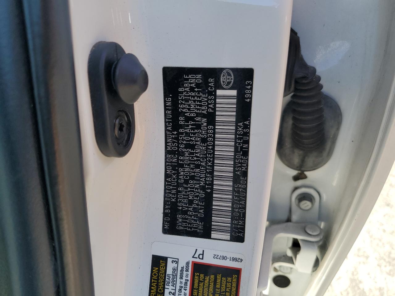 2014 Toyota Camry - Image 12