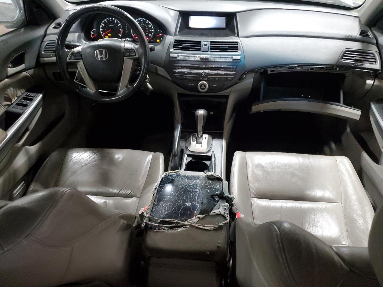 2010 Honda Accord - Image 8