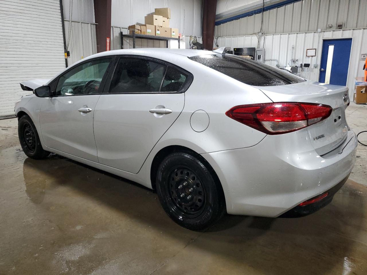 2017 Kia Forte - Image 2