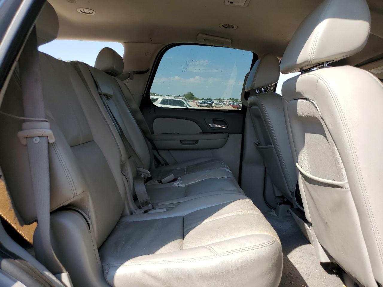2007 Chevrolet Tahoe - Image 12