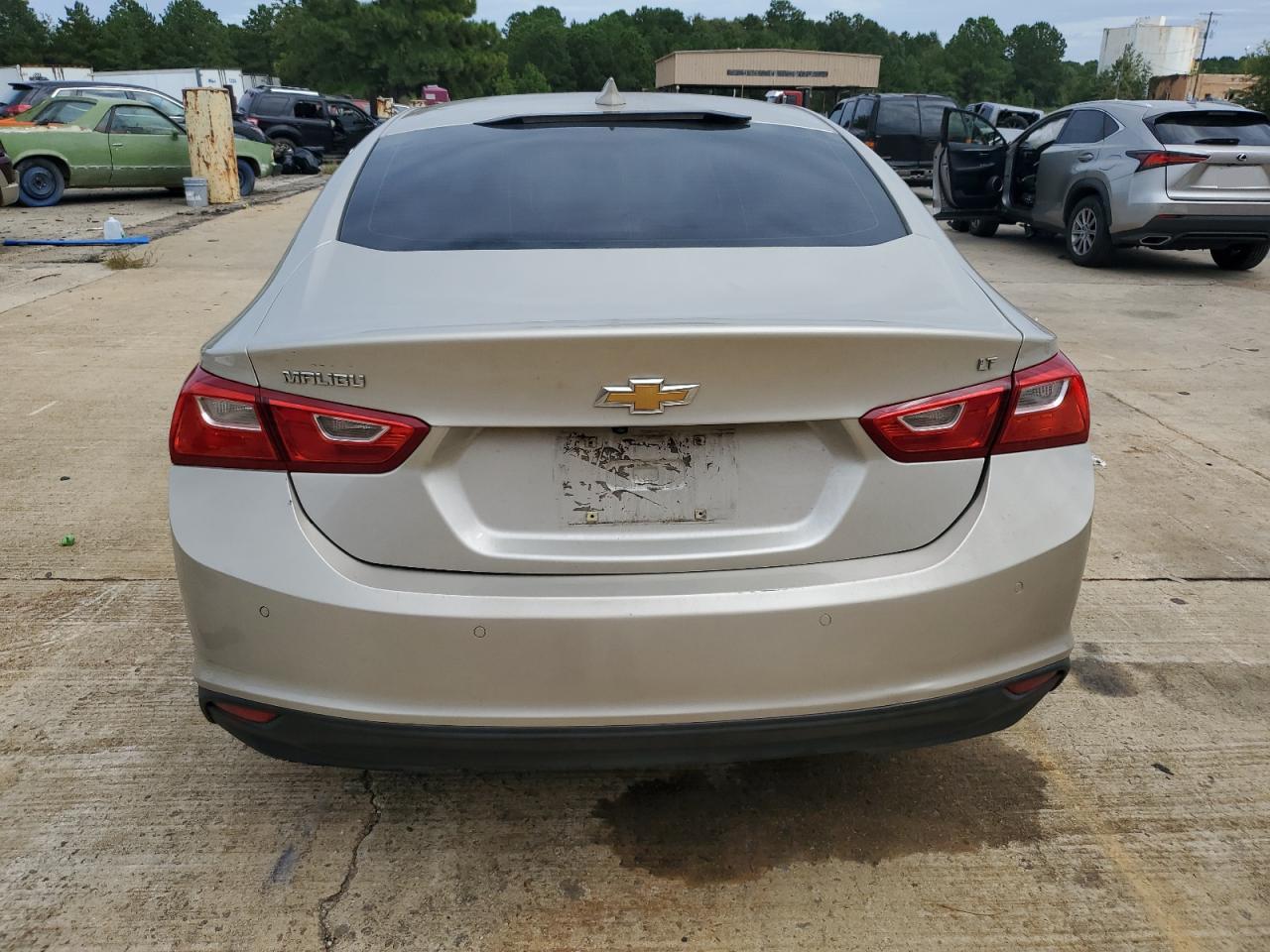 2016 Chevrolet Malibu - Image 6