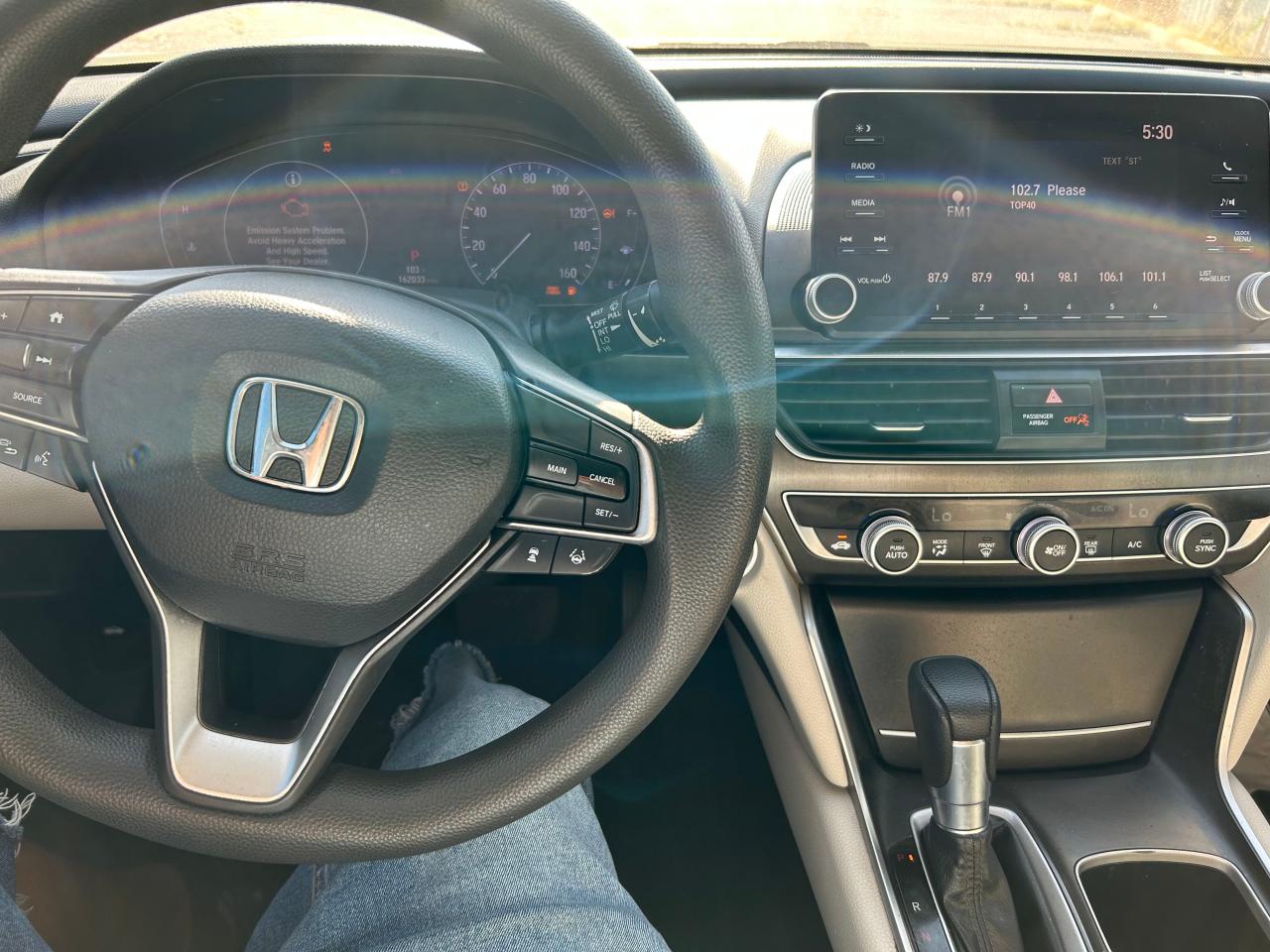 1HGCV1F14JA250603 2018 Honda Accord Lx