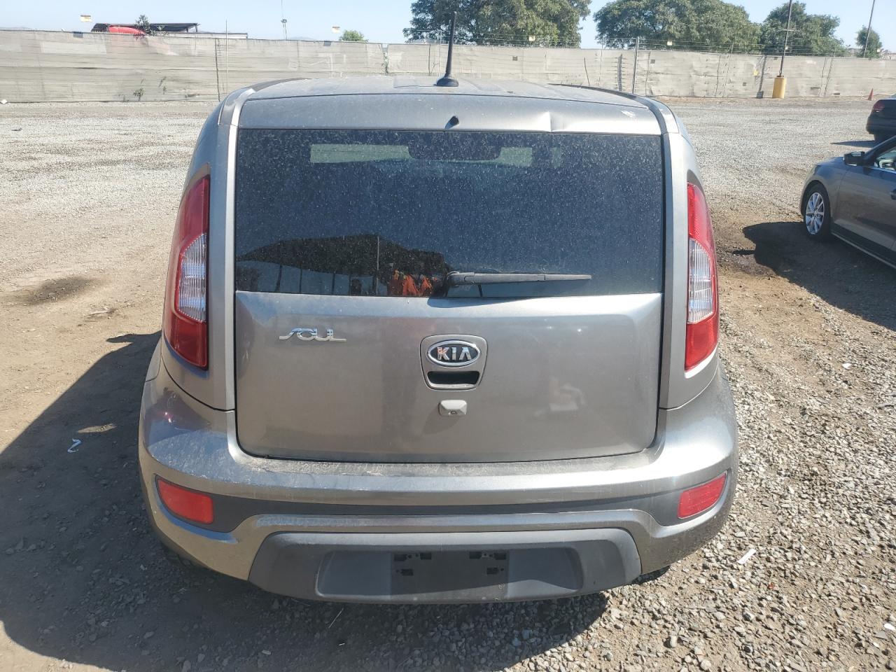 2012 Kia Soul + VIN: KNDJT2A66C7371329 Lot: 72654214