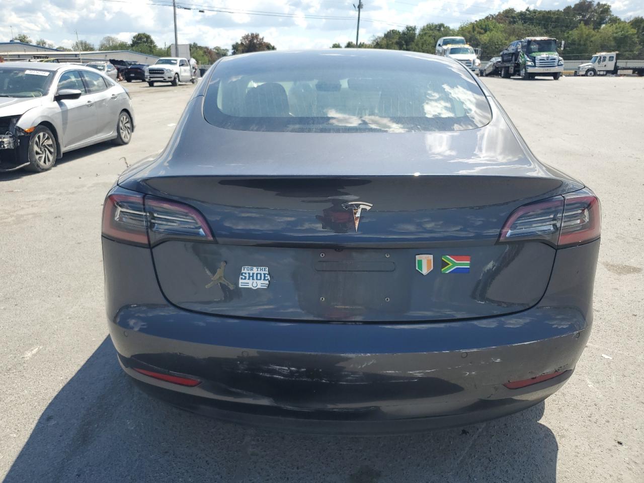 2018 Tesla Model 3 VIN: 5YJ3E1EA0JF077542 Lot: 70095484