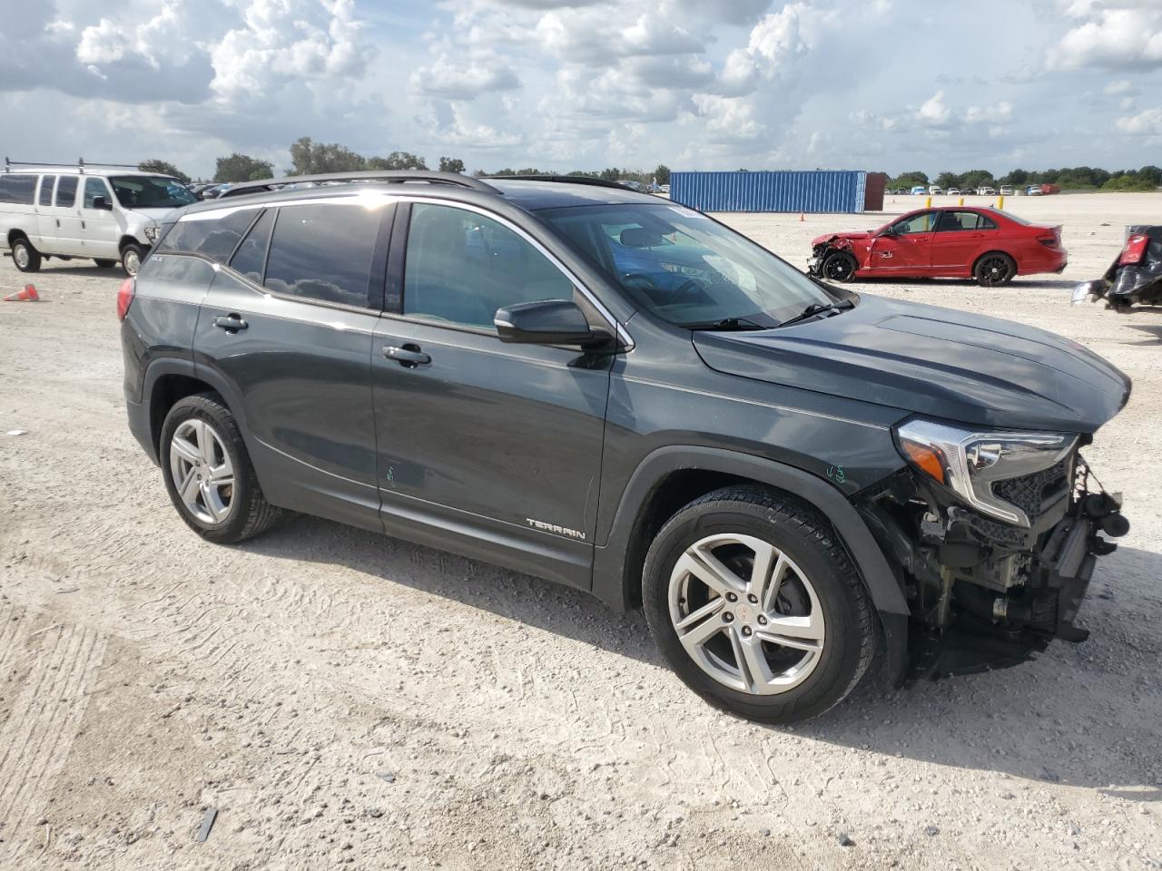 2019 GMC Terrain - Image 4