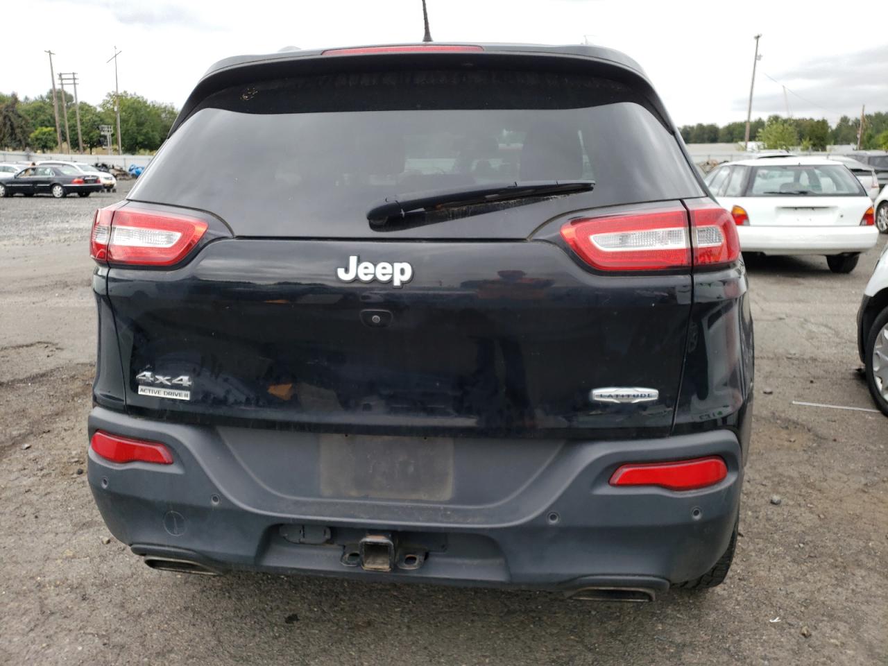 2017 Jeep Cherokee Latitude VIN: 1C4PJMCS1HW583929 Lot: 72040184