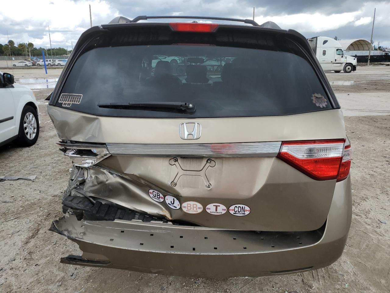 5FNRL5H63CB115041 2012 Honda Odyssey Exl