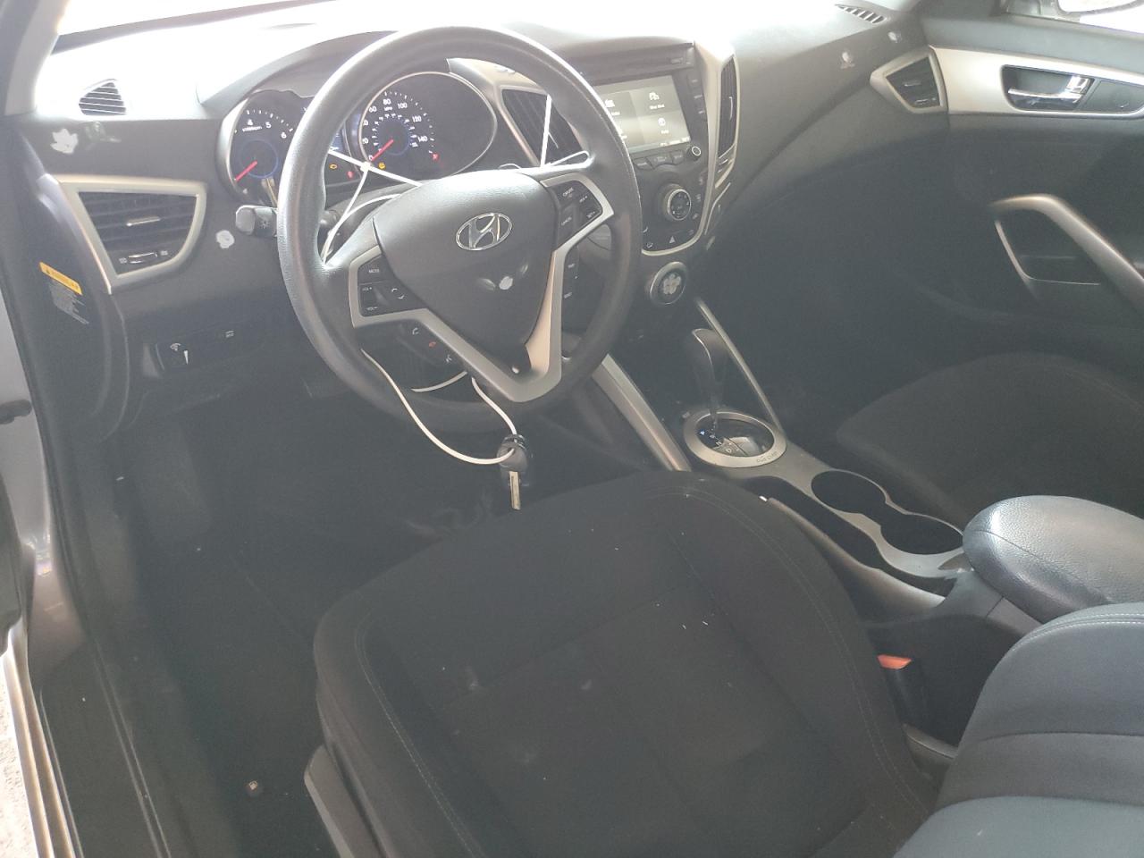 KMHTC6AD7GU269958 2016 Hyundai Veloster