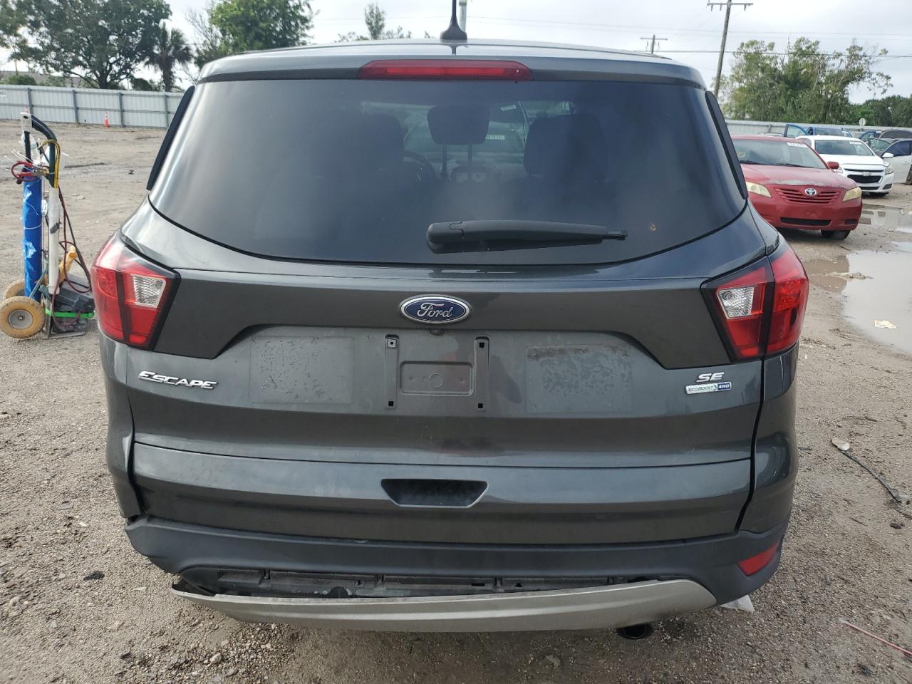 1FMCU9GD8KUA57102 2019 Ford Escape Se