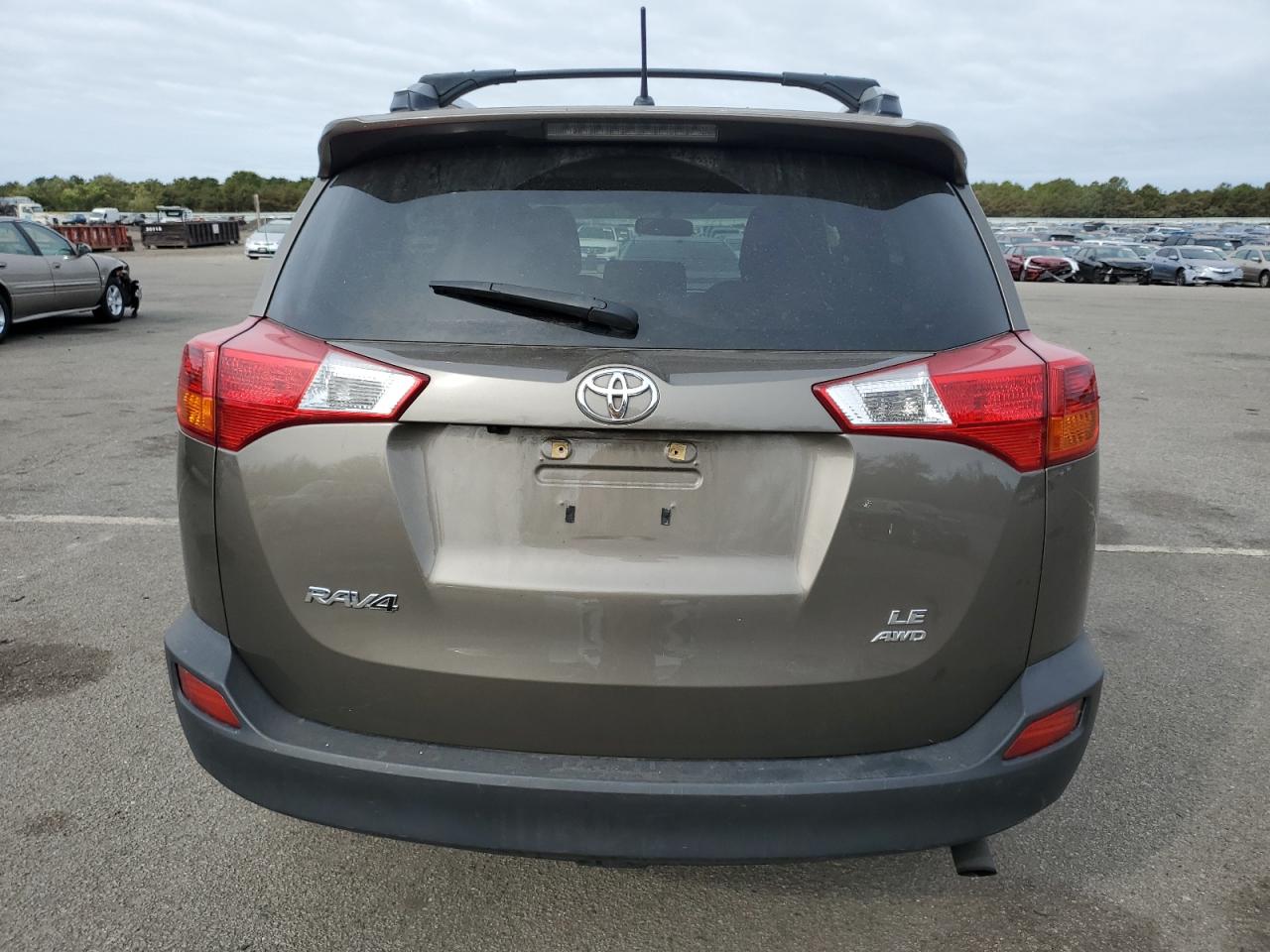 JTMBFREV8FD097837 2015 Toyota Rav4 Le