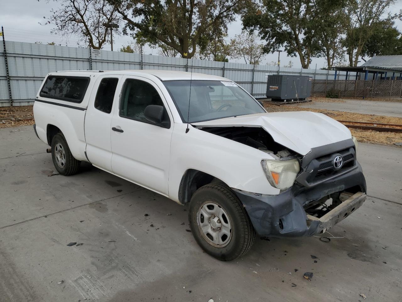 VIN 5TFTX4CNXDX028523 2013 TOYOTA TACOMA no.4