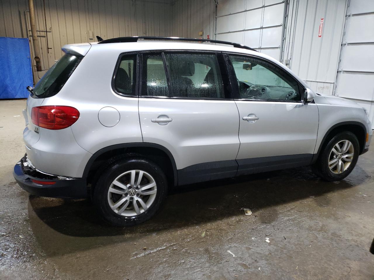 VIN WVGBV7AXXHW512948 2017 VOLKSWAGEN TIGUAN no.3