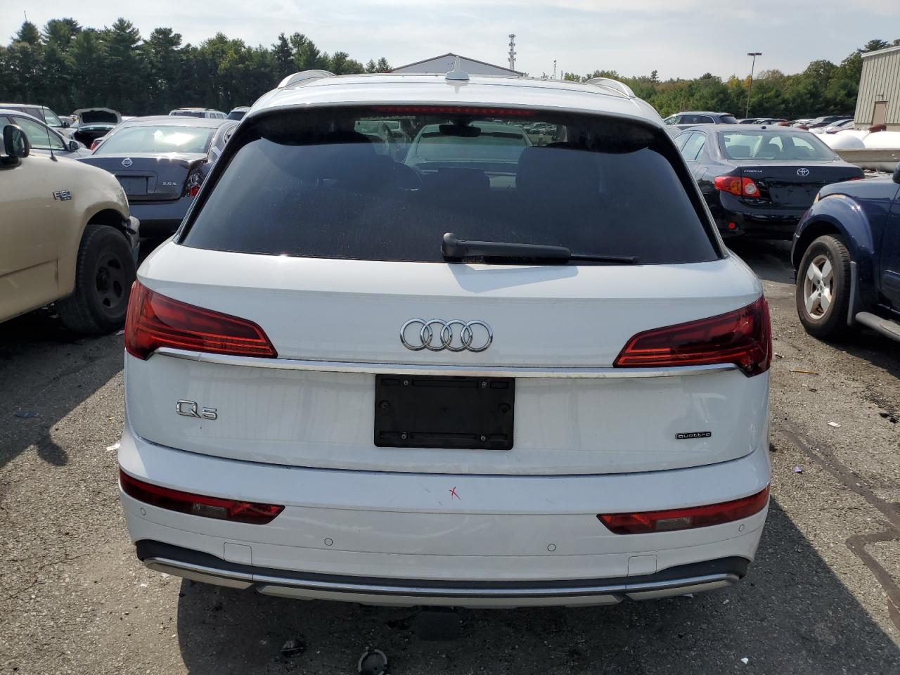 WA1BAAFY1M2011375 2021 Audi Q5 Premium Plus