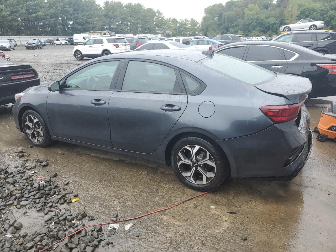 3KPF24AD1ME280330 2021 KIA FORTE - Image 2