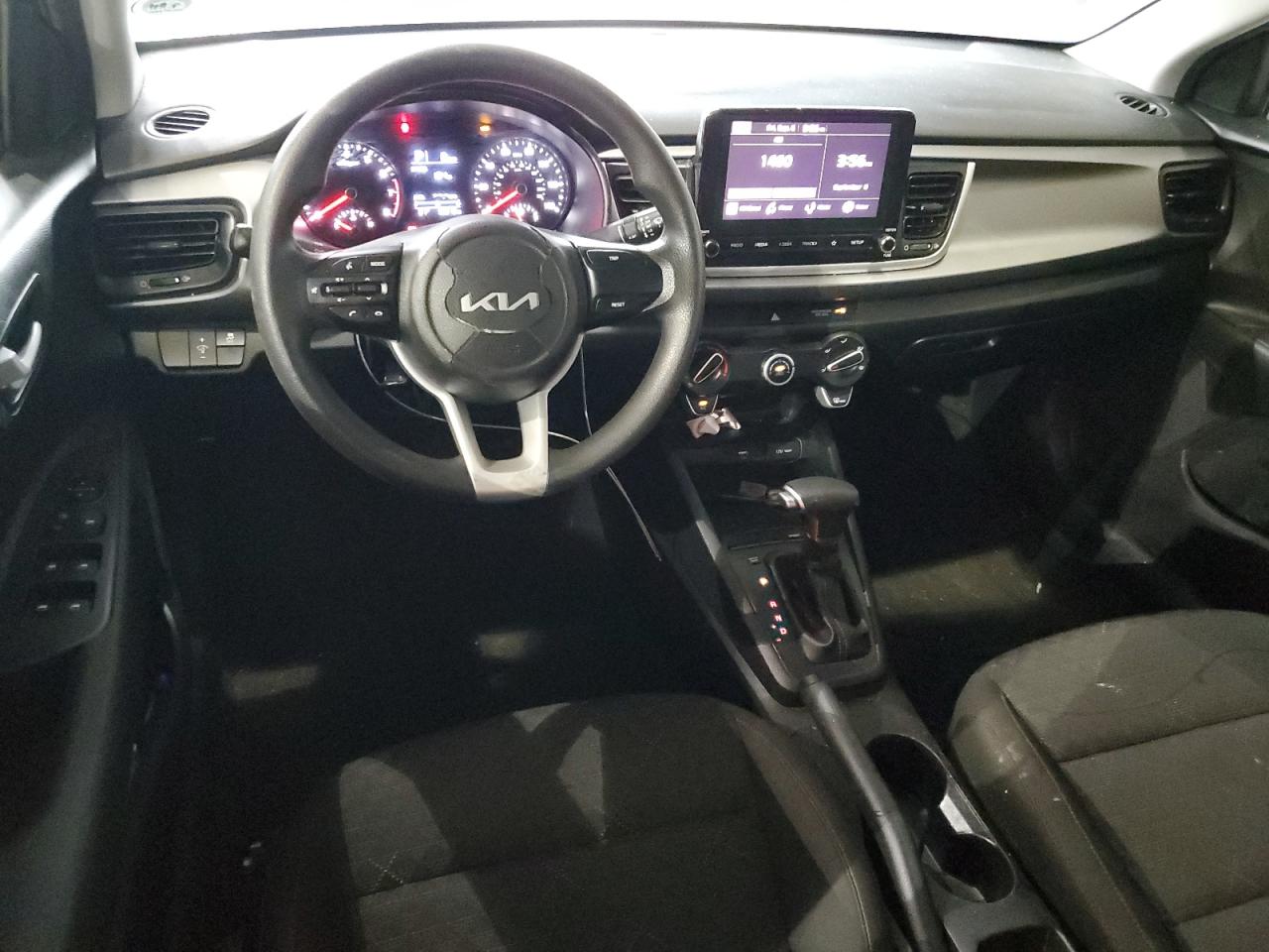 3KPA24AD8NE487034 2022 Kia Rio Lx