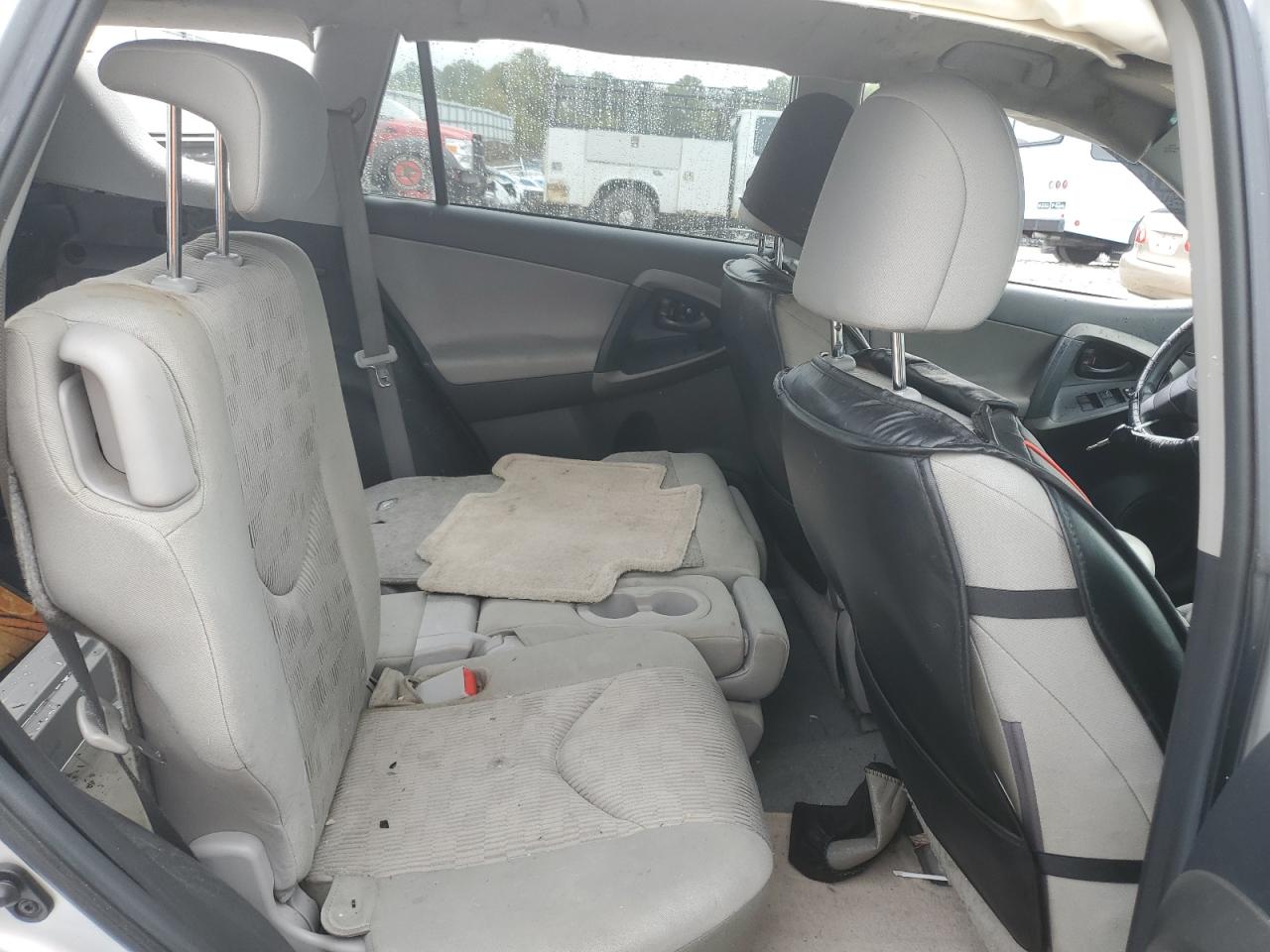 2T3BF4DV7BW096339 2011 Toyota Rav4