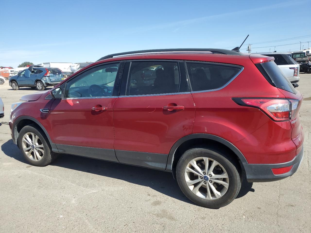 1FMCU9GD0JUA30992 2018 FORD ESCAPE - Image 2