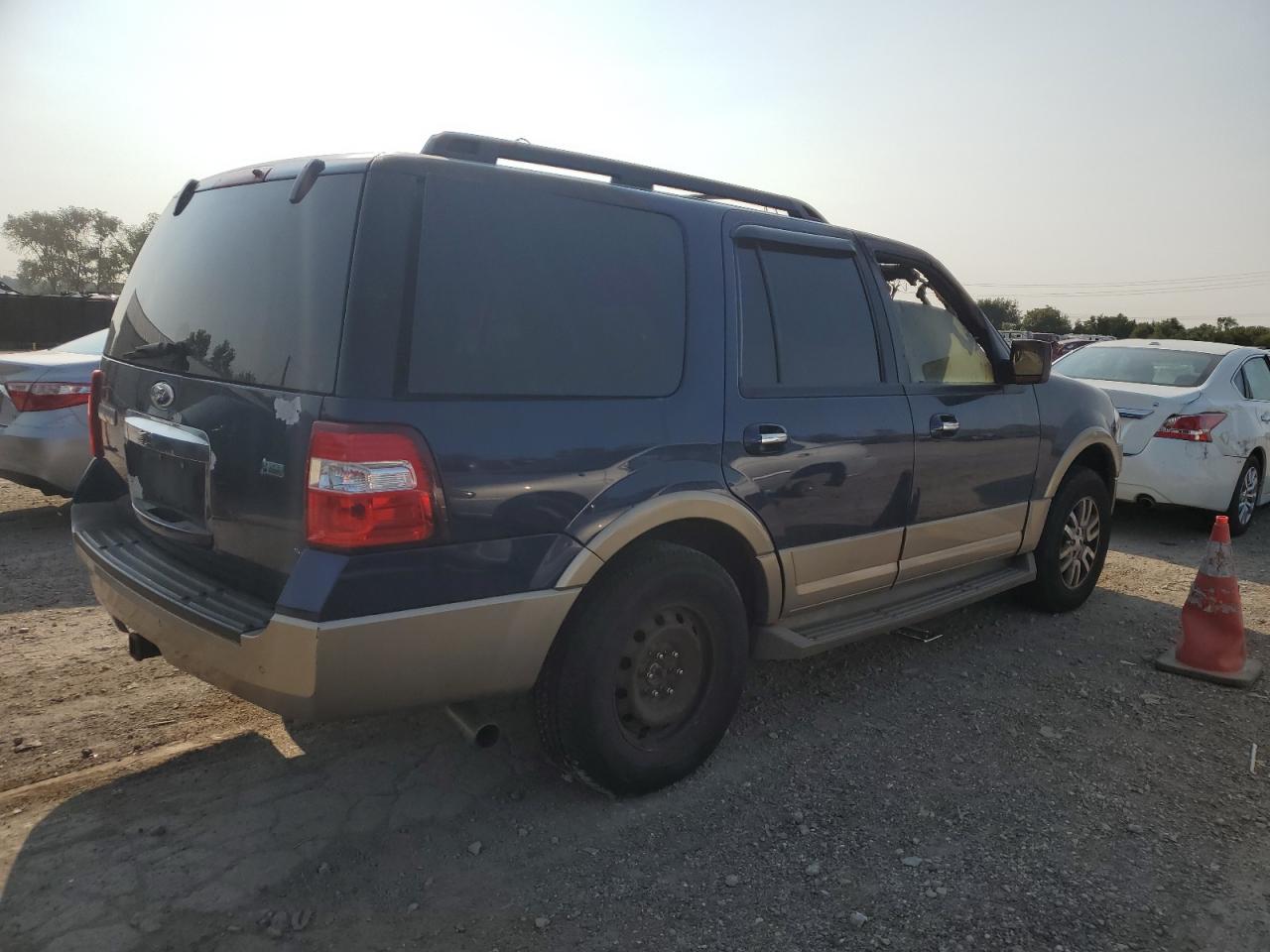 1FMJU1H55BEF46194 2011 Ford Expedition Xlt