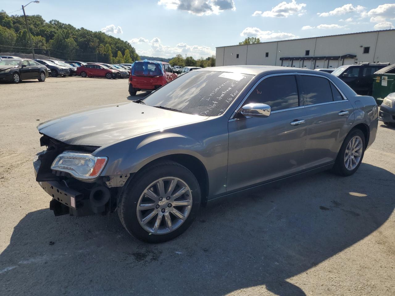 2011 Chrysler 300 Limited zu verkaufen in Louisville, KY - Front End