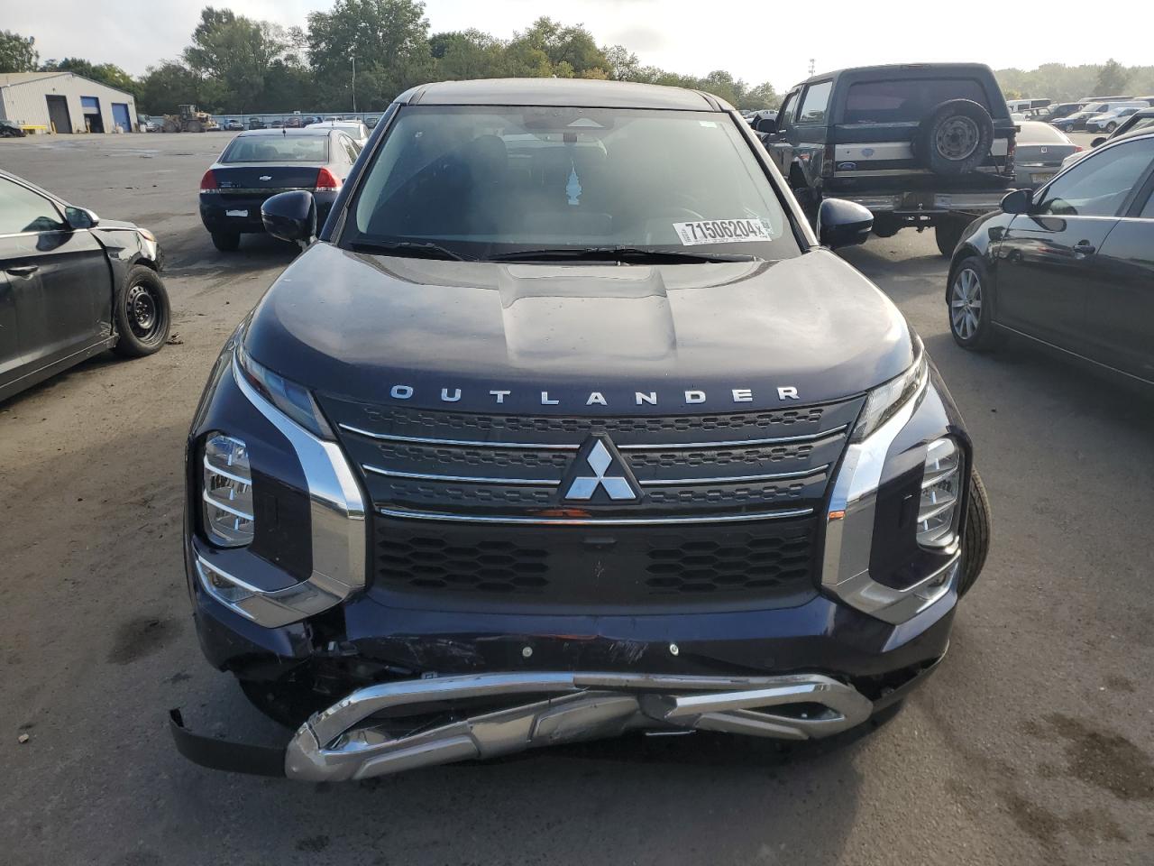 2024 Mitsubishi Outlander - Image 5