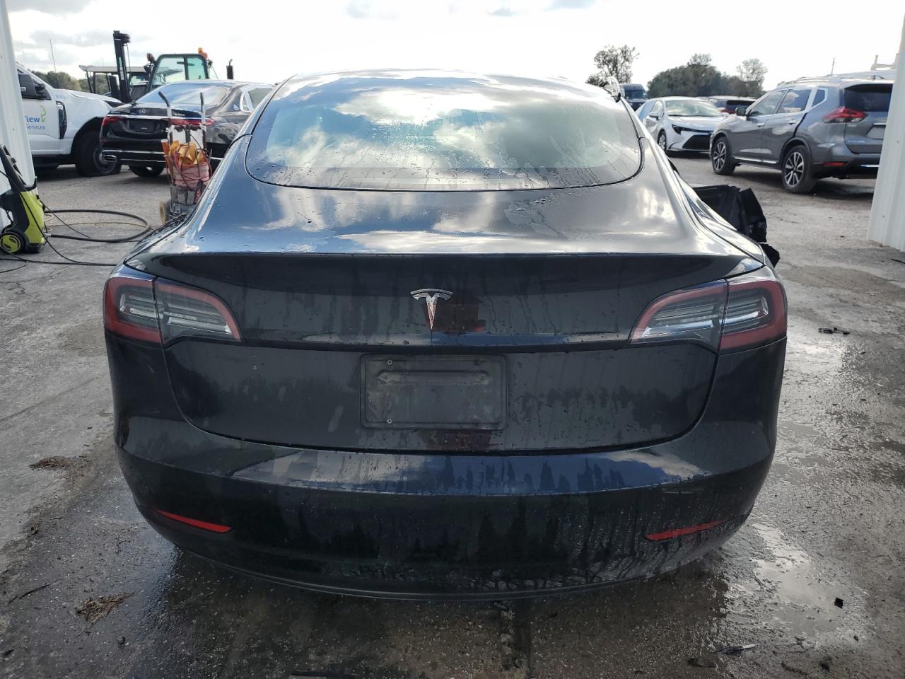 5YJ3E1EA9NF370006 2022 Tesla Model 3