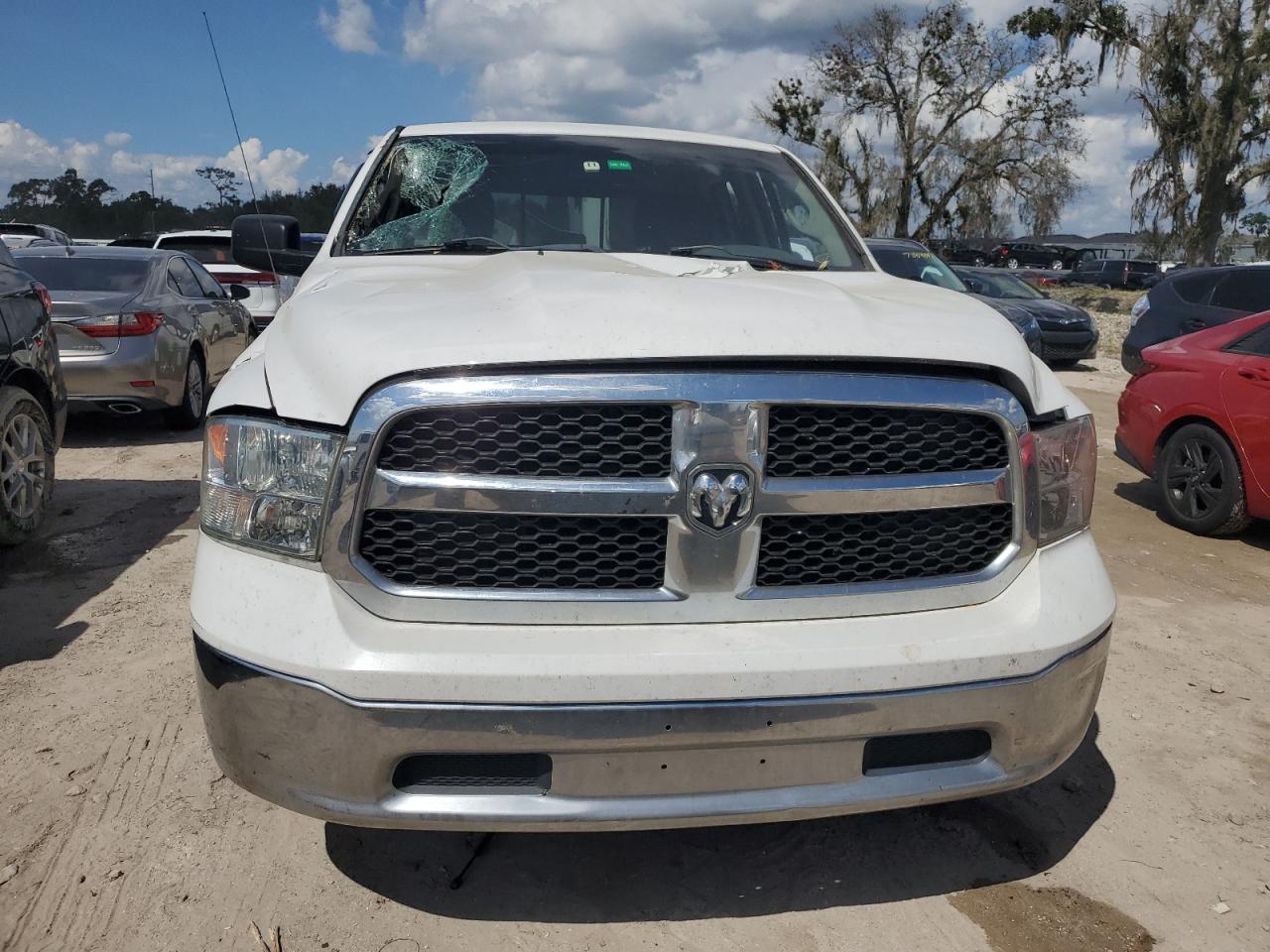 2014 RAM 1500 - Image 5