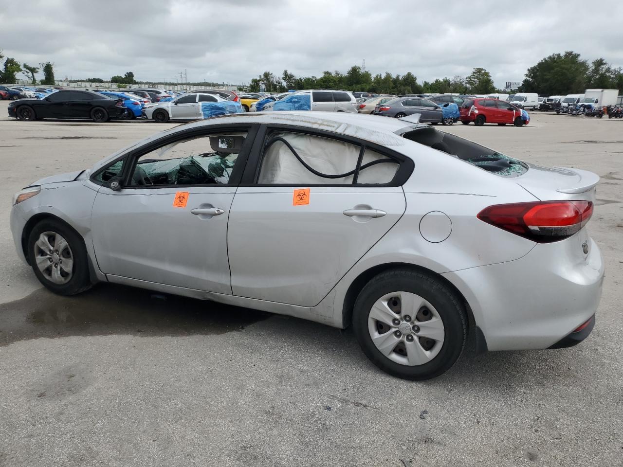 2017 Kia Forte - Image 2