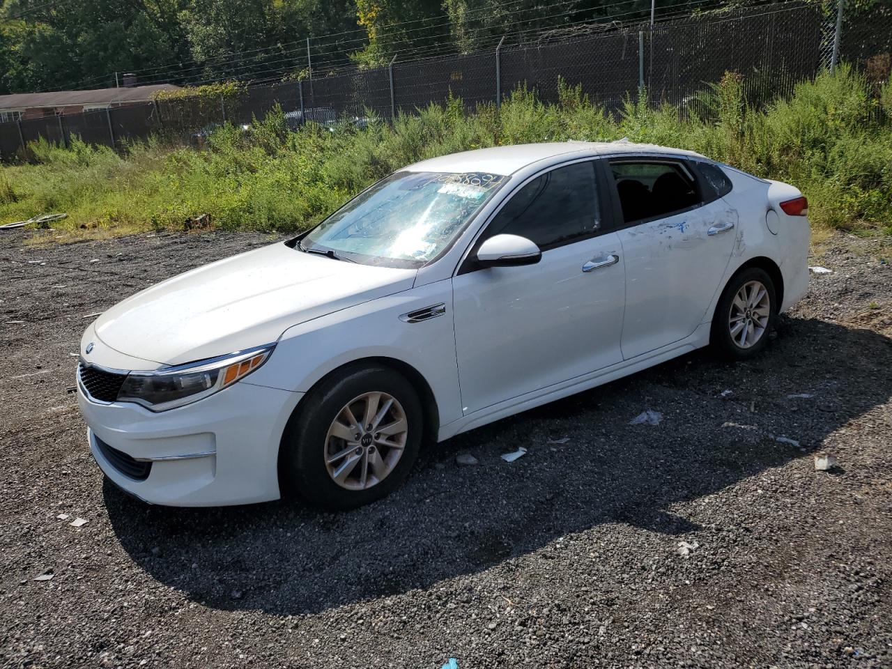 VIN 5XXGT4L3XJG182065 2018 KIA OPTIMA no.1