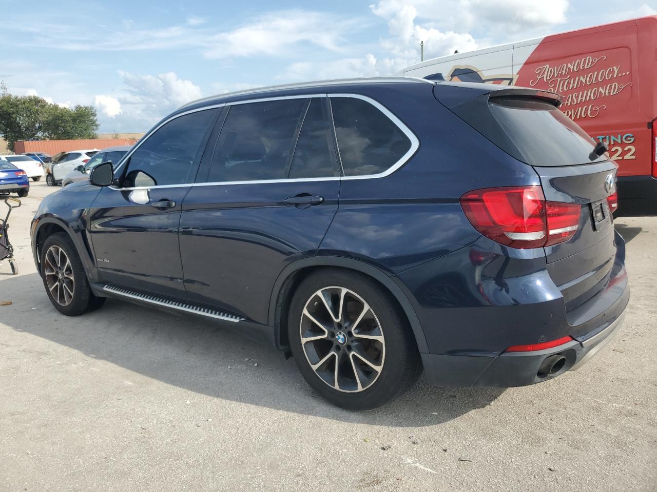 VIN 5UXKR0C54E0H25308 2014 BMW X5 no.2