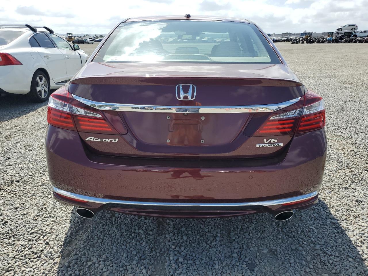 1HGCR3F9XHA018975 2017 Honda Accord Touring