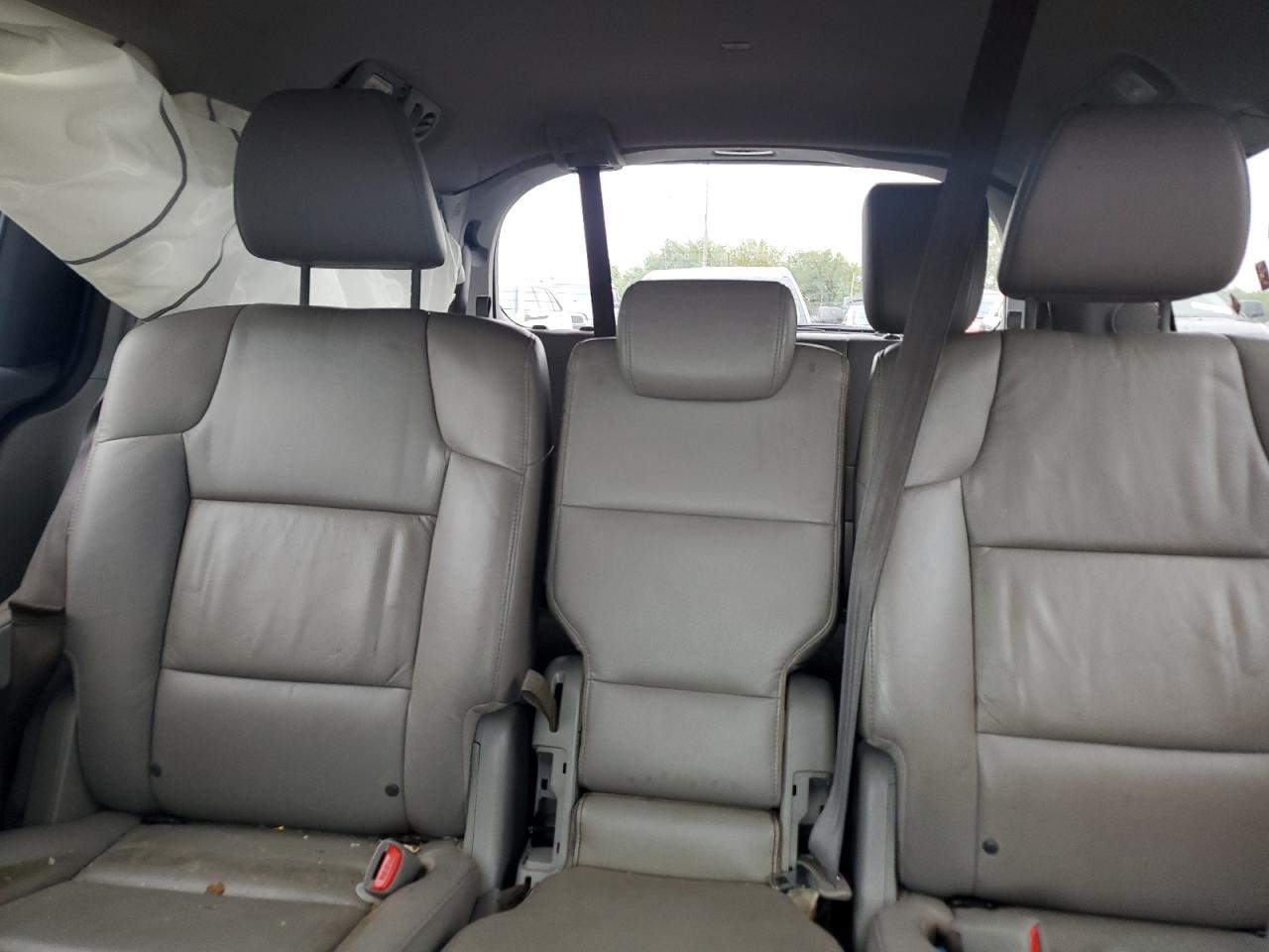 2011 Honda Odyssey - Image 10