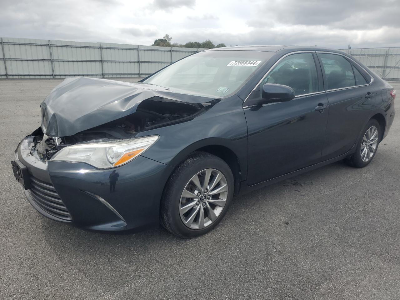 4T1BF1FK6HU620759 2017 TOYOTA CAMRY - Image 1