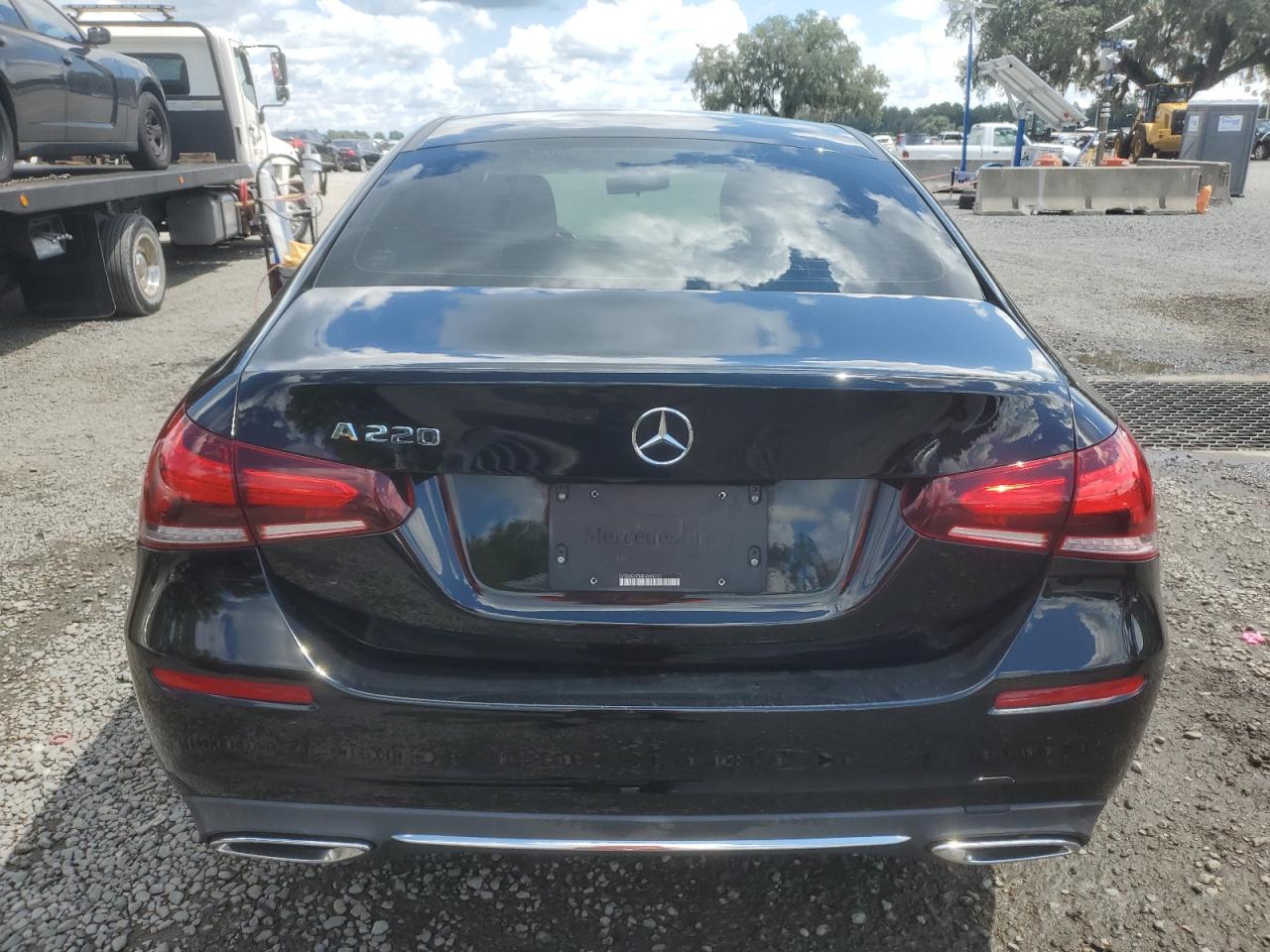 WDD3G4EB8KW008203 2019 Mercedes-Benz A 220