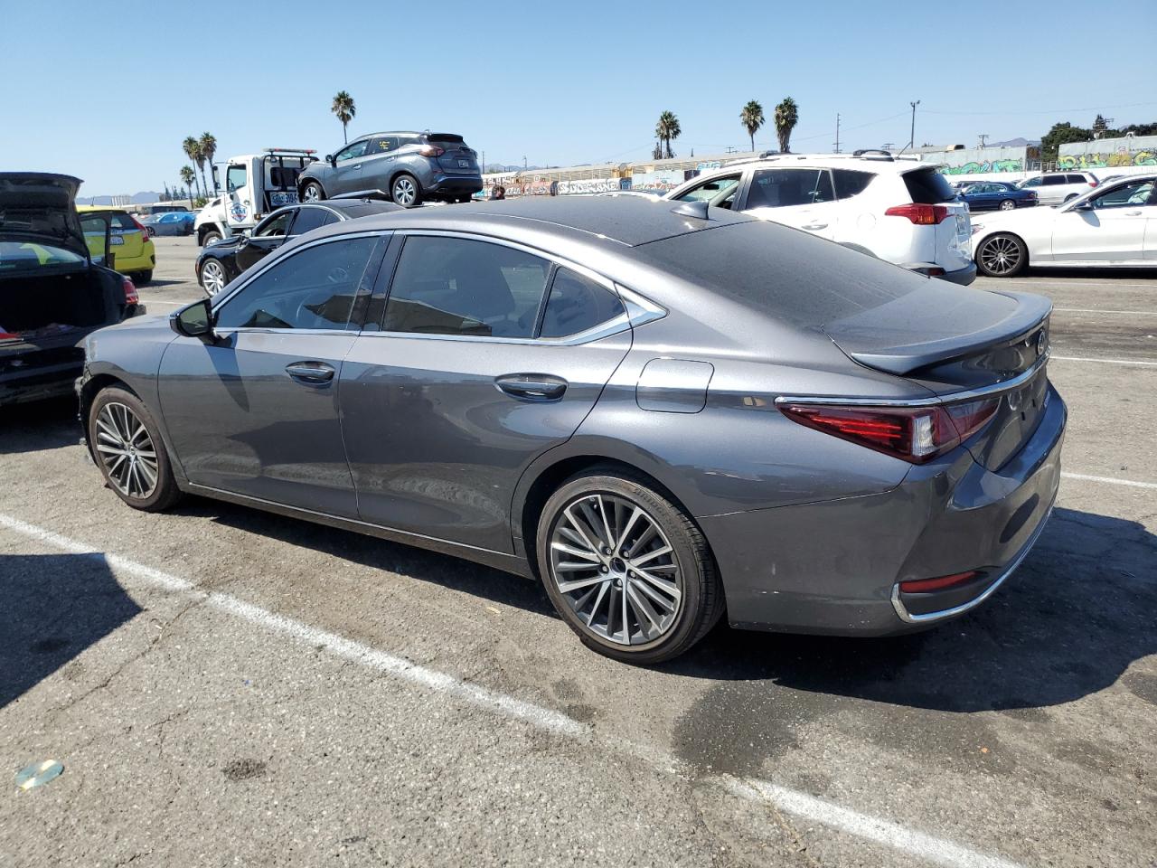 58ADA1C16PU029289 2023 LEXUS ES - Image 2