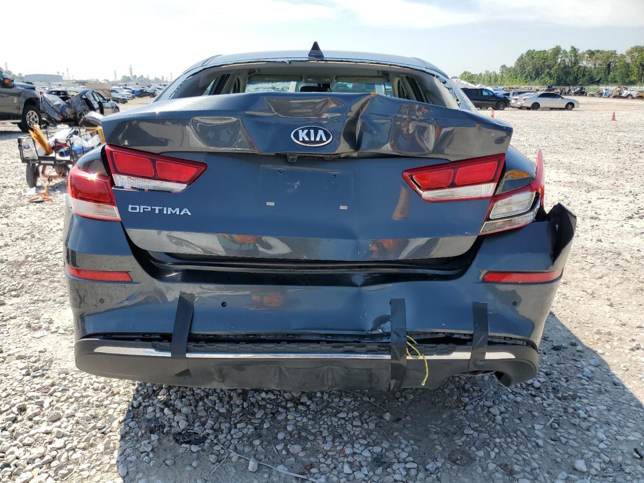 5XXGT4L32KG378129 2019 Kia Optima Lx