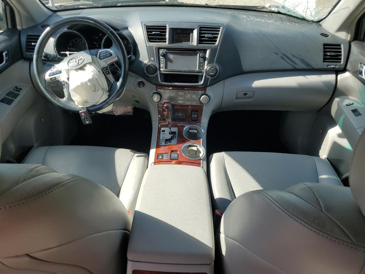 5TDDK3EH7DS261768 2013 Toyota Highlander Limited