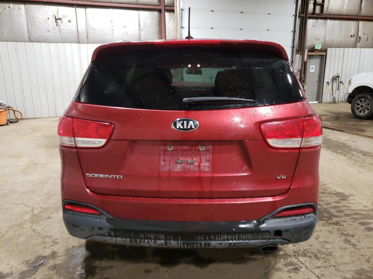 5XYPGDA55GG141050 2016 Kia Sorento Lx