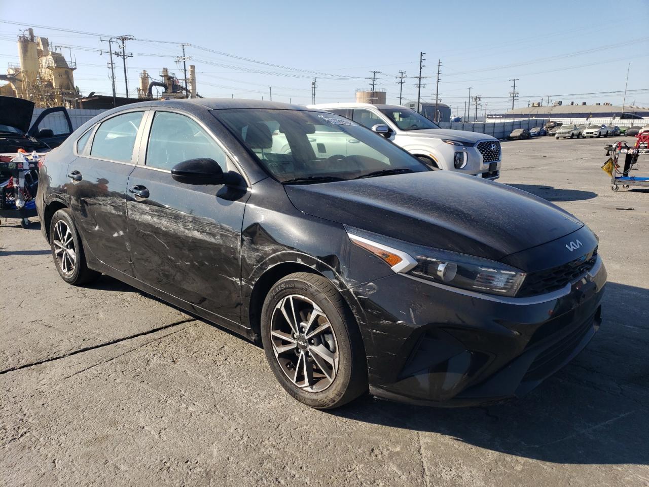2022 Kia Forte - Image 4